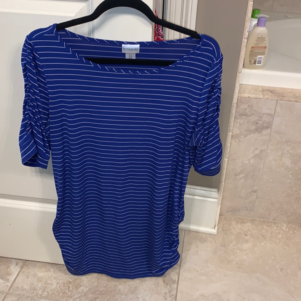 Maternity top large